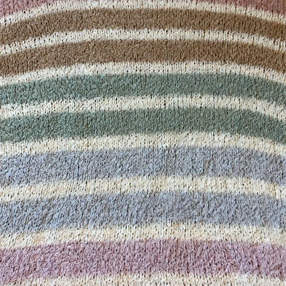 Show me your MuMU Flurry Powder Stripe Knit Sweater Size Small - Picture 3 of 8